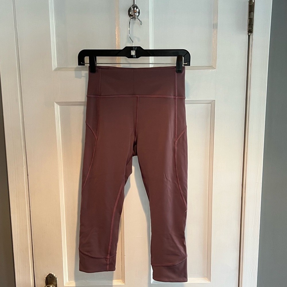 Lululemon cropped leggings